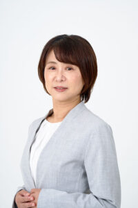 鈴木照美　社労士